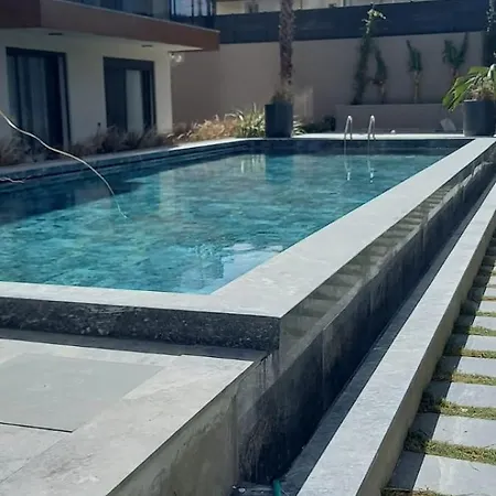 Ciftlique Alize Отель Кешме