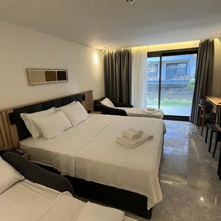 Ciftlique Alize Отель Кешме